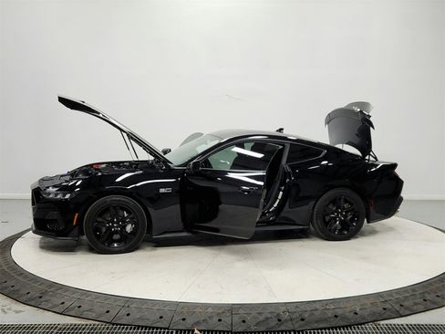 Used 2024 Ford Mustang GT image 12