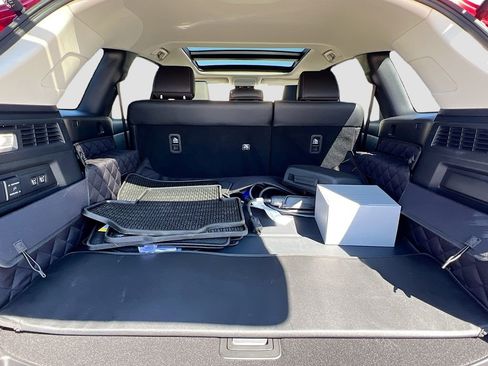 Used 2025 MAZDA CX-70 Plug-In Hybrid w/ Premium Pkg image 30