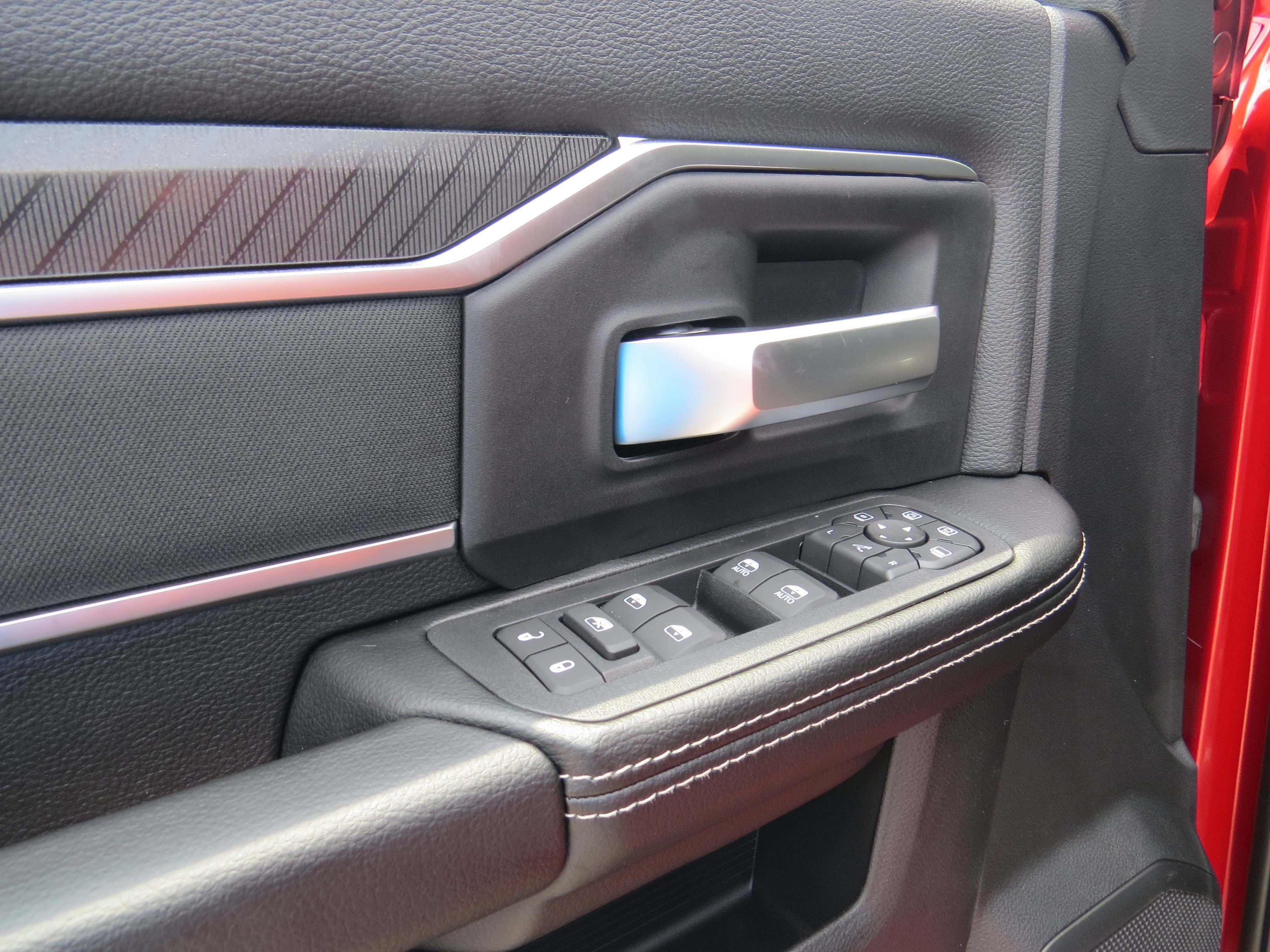 New 2026 RAM 3500 Big Horn AWD/4WD image 22