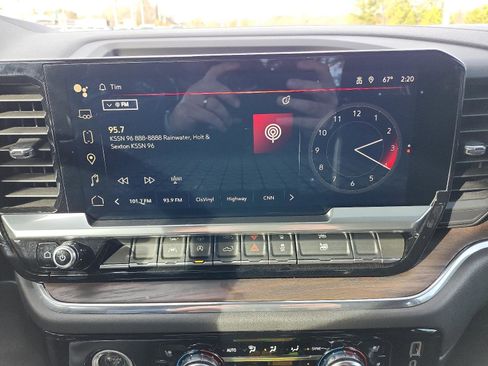 Certified 2023 GMC Sierra 1500 SLT w/ SLT Convenience Package image 16