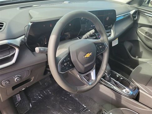 New 2026 Chevrolet TrailBlazer LT w/ Convenience Package image 12