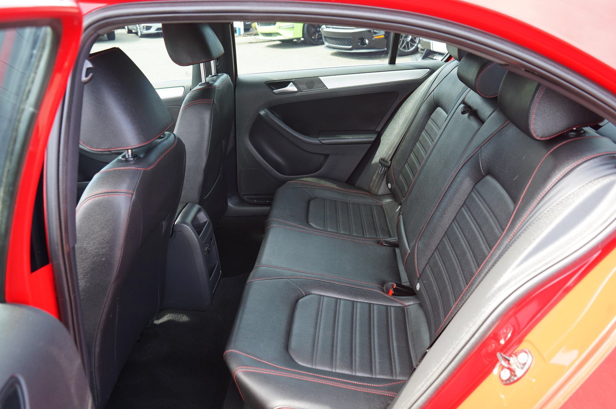 Used 2012 Volkswagen Jetta GLI FWD image 13