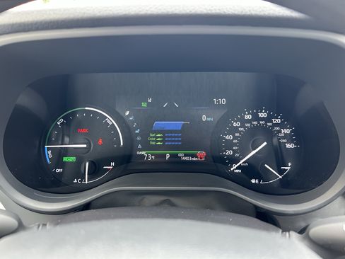 Certified 2025 Toyota Sienna LE w/ LE Plus Package AWD/4WD image 28