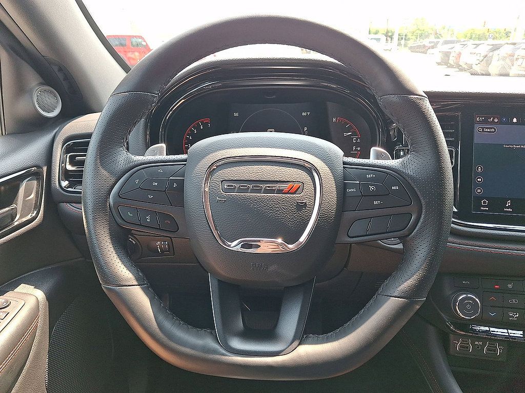 Used 2025 Dodge Durango GT AWD/4WD image 16