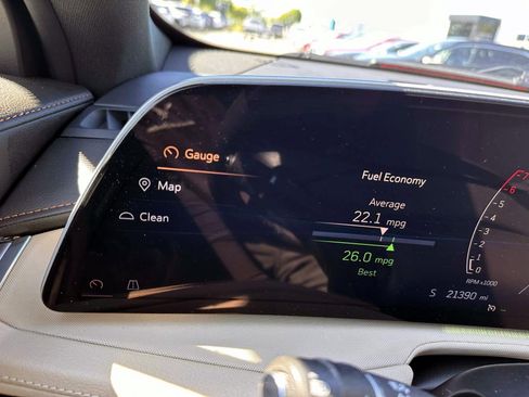 Used 2024 Cadillac XT4 Luxury w/ Cold Weather Package FWD image 19