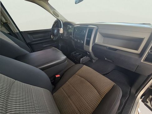 Used 2011 RAM 1500 ST w/ ST Popular Equipment Group AWD/4WD image 41