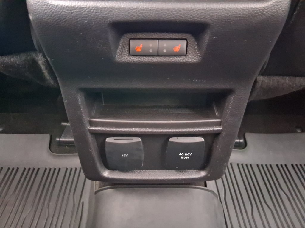 Used 2019 Ford Edge Titanium w/ Equipment Group 301A AWD/4WD image 25