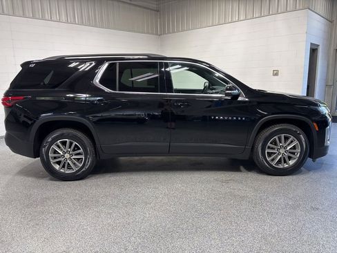 Used 2023 Chevrolet Traverse LT AWD/4WD image 8