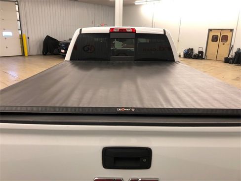 Used 2016 GMC Sierra 2500 Denali image 8