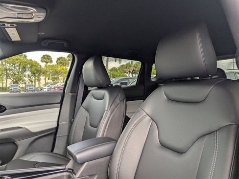 New 2026 Jeep Compass Limited image 11