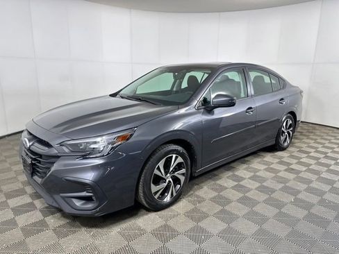 Used 2023 Subaru Legacy Premium image 7