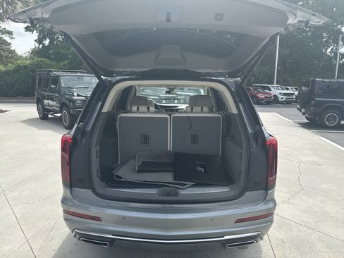 Used 2023 Cadillac XT6 Premium Luxury AWD/4WD image 30