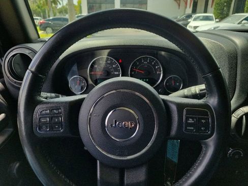 Used 2018 Jeep Wrangler Sport w/ Connectivity Group AWD/4WD image 22