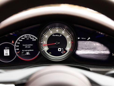 Used 2023 Porsche Panamera Turbo S Executive image 12