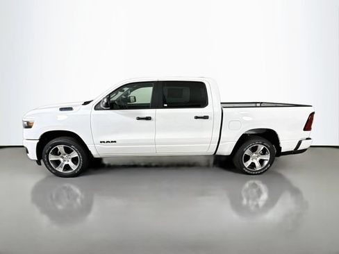 New 2026 RAM 1500 Express AWD/4WD image 4