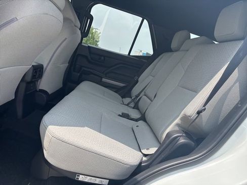 Used 2025 Toyota 4Runner SR5 AWD/4WD image 7