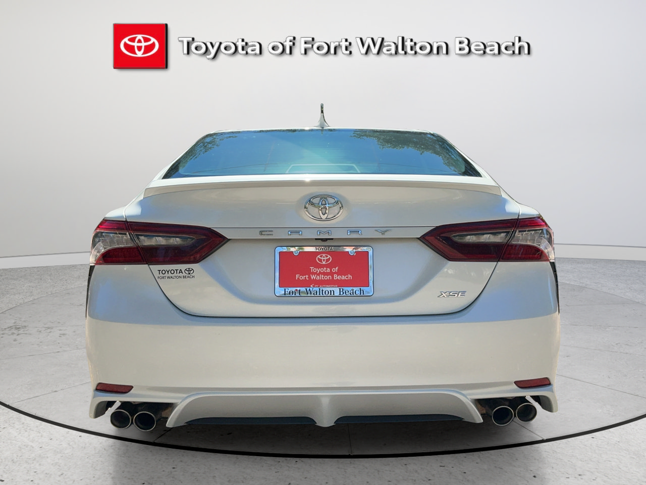 Used 2024 Toyota Camry XSE FWD image 5