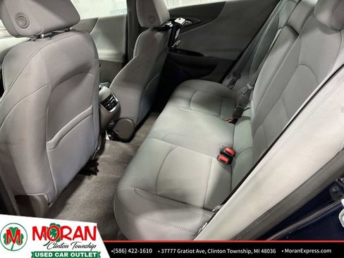 Used 2018 Chevrolet Malibu LT w/ LPO, Convenience Package 2 image 10