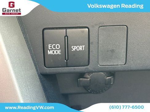 Used 2016 Toyota RAV4 LE image 31
