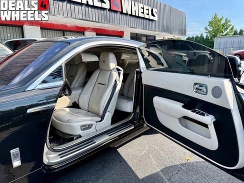 Used 2015 Rolls-Royce Wraith RWD image 13