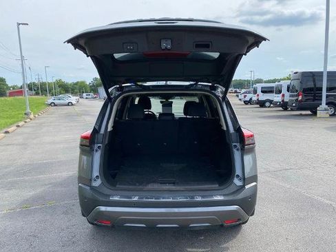 Used 2023 Nissan Rogue SL FWD image 9