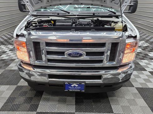 Used 2022 Ford E-350 and Econoline 350 Super Duty w/ Power Windows & Locks Group RWD image 31