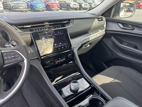 Used 2023 Jeep Grand Cherokee Laredo w/ Trailer Tow Prep Group (B) image 13