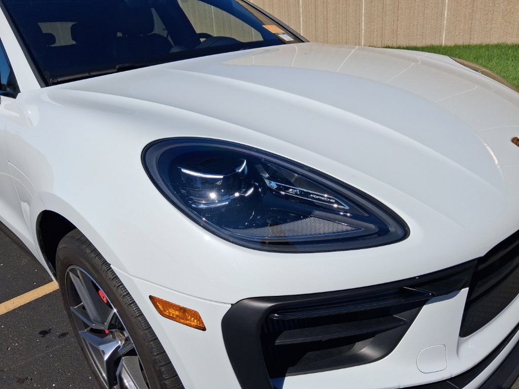 Certified 2024 Porsche Macan S AWD/4WD image 22