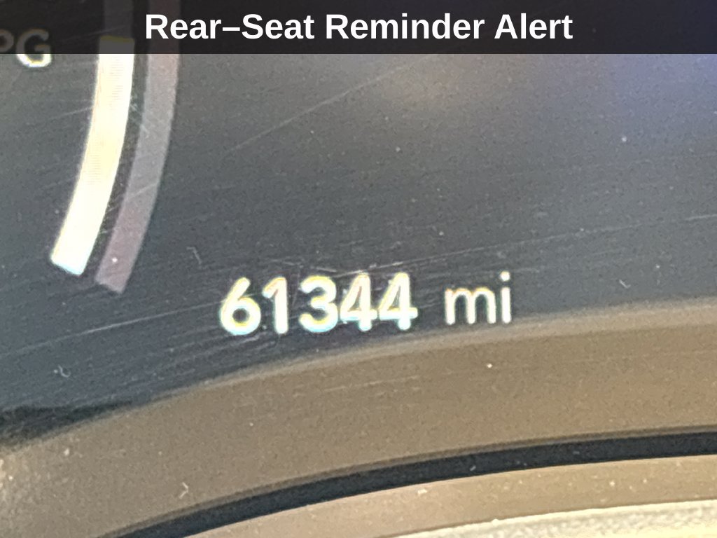 Used 2024 Chrysler Pacifica Limited FWD image 23