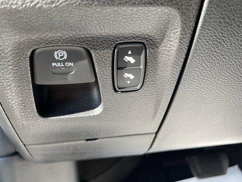 Used 2022 RAM 1500 Laramie image 31