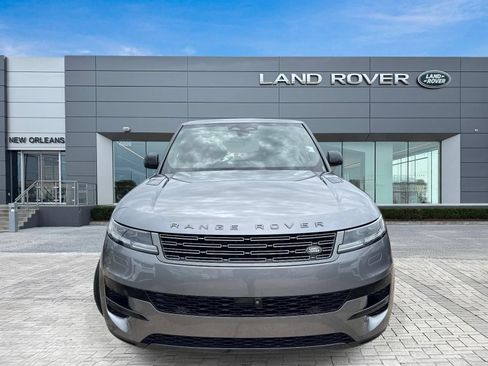 Used 2025 Land Rover Range Rover Sport AWD/4WD image 4