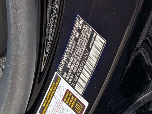 Used 2025 Mercedes-Benz C 300 Sedan image 14