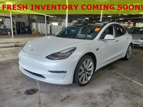 Used 2018 Tesla Model 3 Long Range image 1