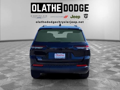 New 2025 Jeep Grand Cherokee L Altitude AWD/4WD image 28
