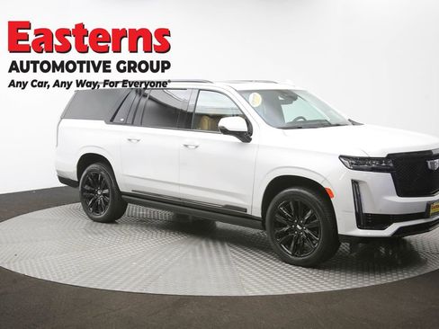 Used 2022 Cadillac Escalade ESV Sport w/ Touring Package image 57