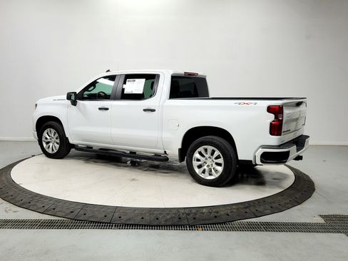 Used 2024 Chevrolet Silverado 1500 Custom image 5