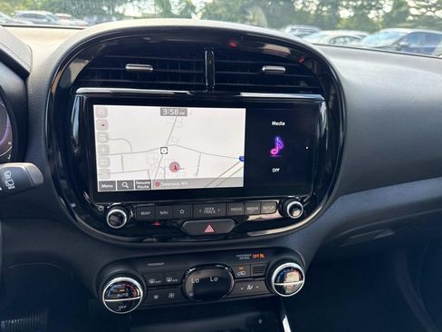 Used 2023 Kia Soul GT-Line FWD image 21