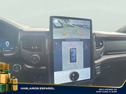 Used 2022 Ford Expedition Limited image 23