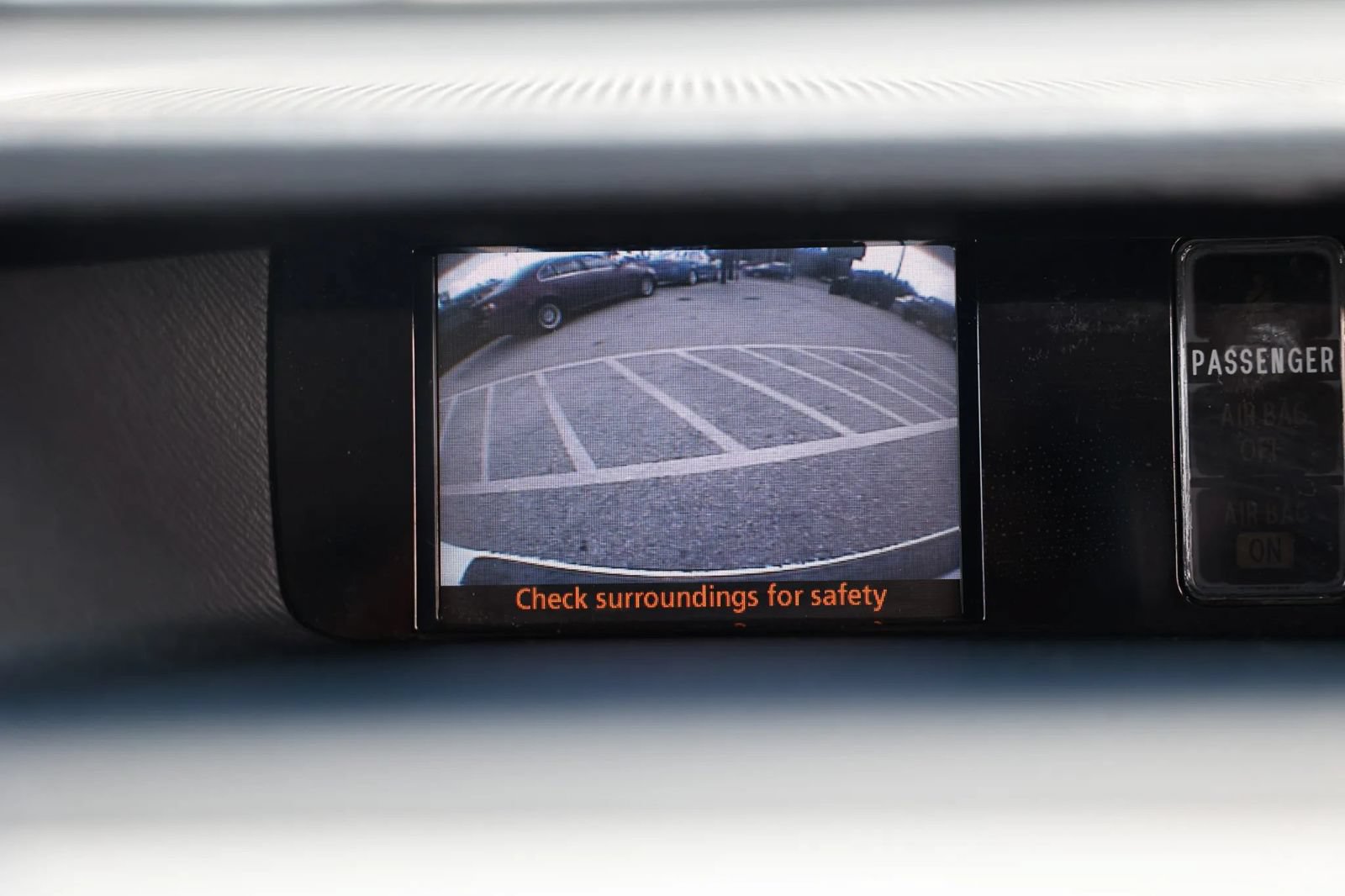 Used 2014 Toyota Sienna LE FWD image 35