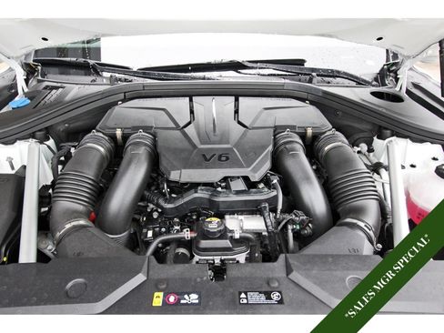 Used 2025 Genesis GV70 3.5T Sport w/ Sport Prestige Package AWD/4WD image 33
