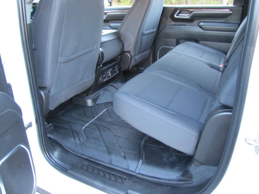Used 2025 Chevrolet Silverado 2500 LT w/ Convenience Package AWD/4WD image 20