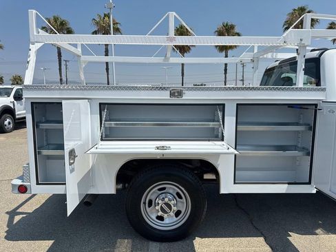 New 2025 Ford F350 XL w/ XL Chrome Package image 18