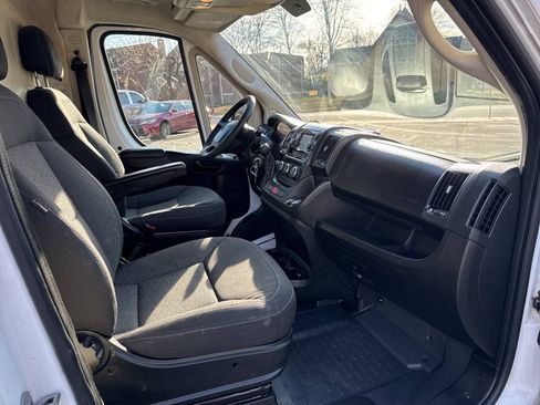 Used 2018 RAM ProMaster 2500 w/ Interior Convenience Group FWD image 6