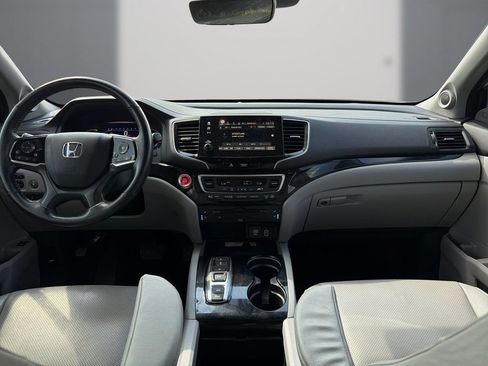 Used 2019 Honda Pilot Elite image 18