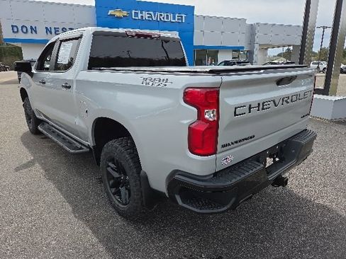Used 2022 Chevrolet Silverado 1500 Custom Trail Boss w/ LPO, Dark Essentials Package AWD/4WD image 23
