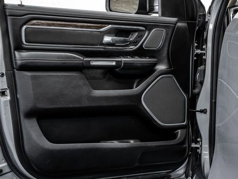 Used 2019 RAM 1500 Laramie image 19