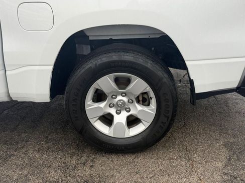 Used 2020 RAM 1500 Lone Star AWD/4WD image 9