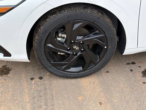 New 2026 Hyundai Elantra Sport FWD image 12