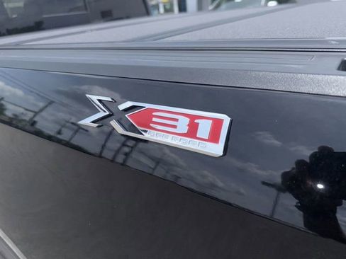 Used 2024 GMC Sierra 1500 SLT w/ SLT Premium Plus Package AWD/4WD image 27
