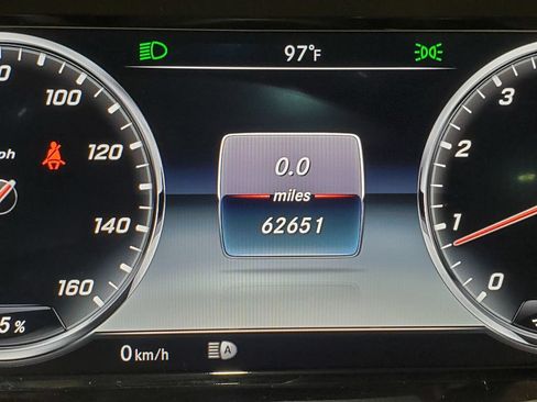 Used 2017 Mercedes-Benz S 550 4MATIC Sedan image 45